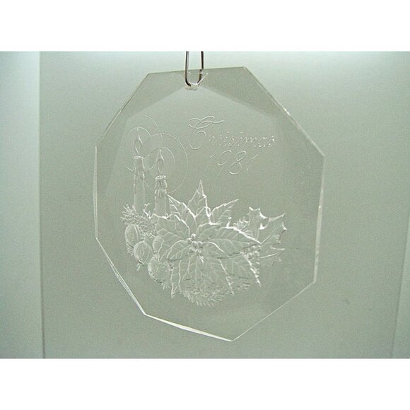 Vintage 1981 Etched Candles Wreath Acrylic Christmas Ornament Holiday Classics - Picture 4 of 9